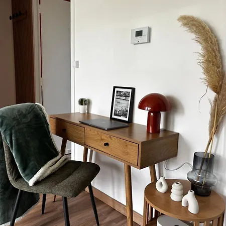Apartment Dijon-gare & Parking Prive - L'escale Boheme- 41m2